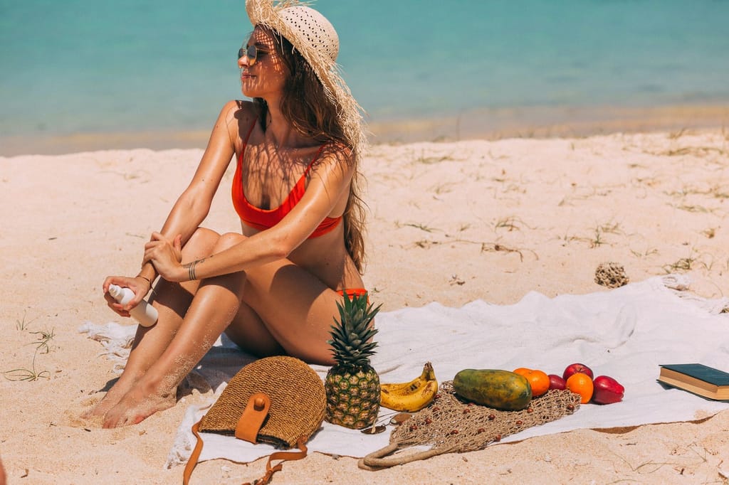 stay-healthy-and-enjoy-yourself-whilst-on-holiday-this-summer
