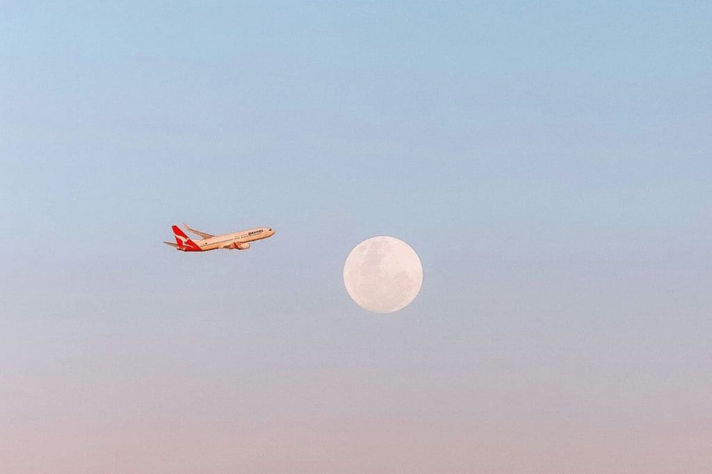 What Is Rawdogging On Flights, And Is It Good For You?