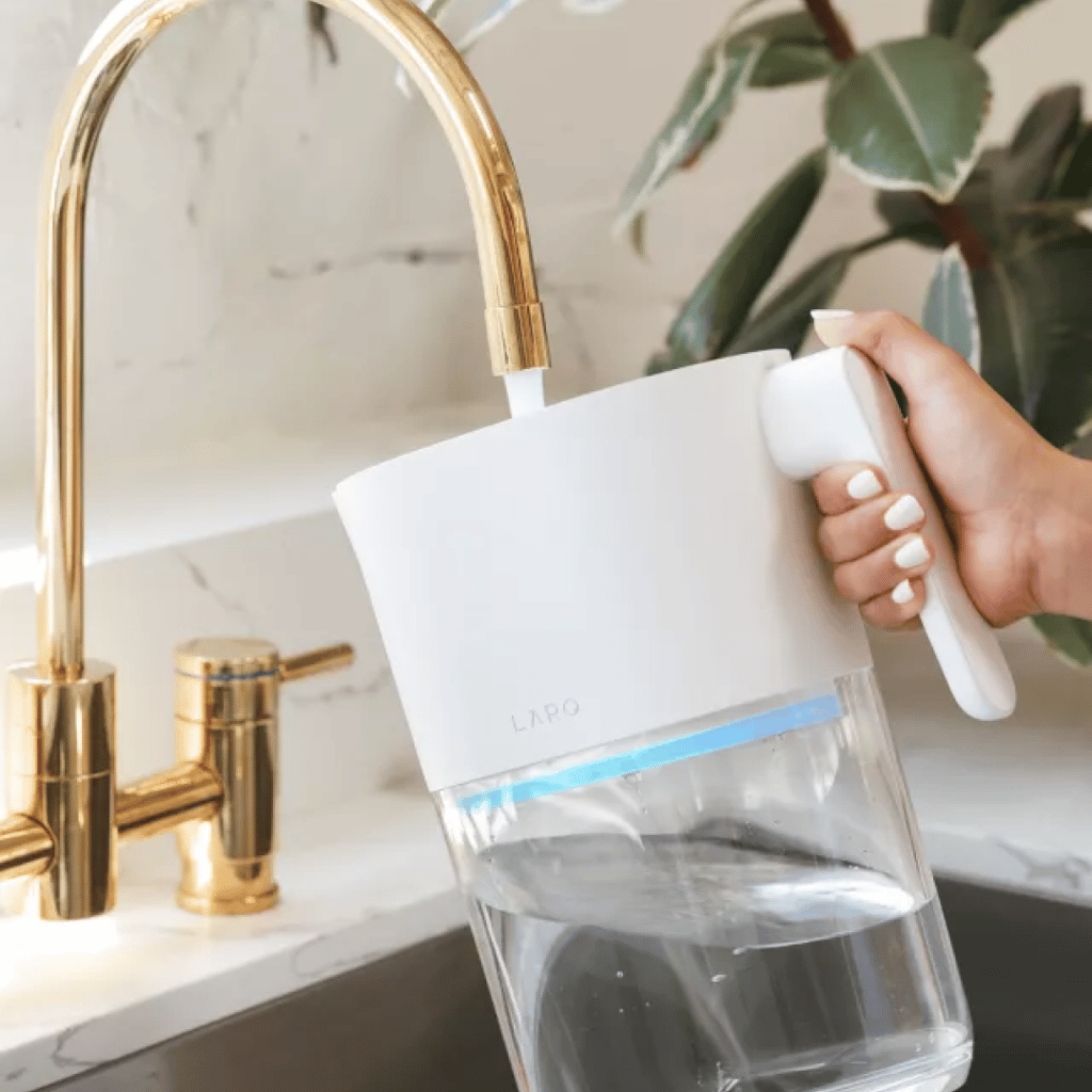 PureVis Self-Cleaning and Purifying Water Pitcher - Image 4